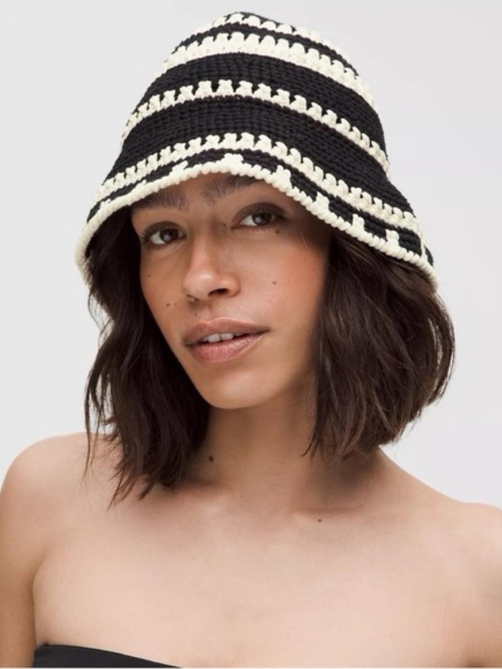 lululemon athletica Black & Cream Striped Crochet Bucket Hat SZ S/M